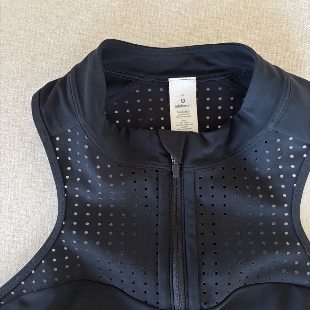 Lululemon Unleash Strength Bra black size 8 like new high neck half-zip W2BXTS - Picture 6 of 11